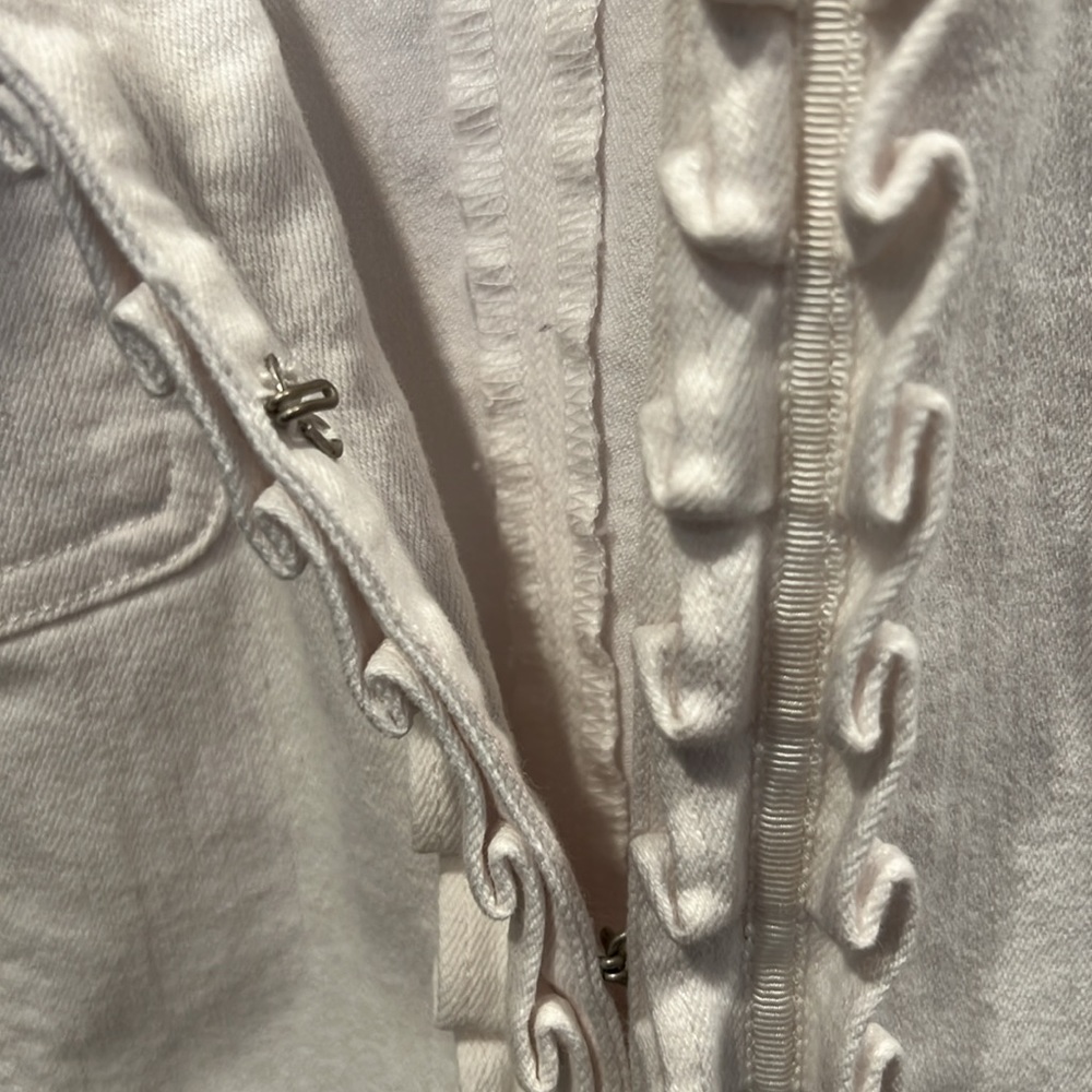 Ruby Rd white denim jean jacket ruffle front with hook and eye closure - Picture 2 of 4